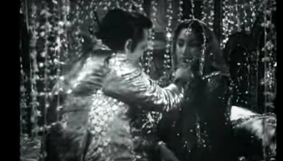 आज की रात नहीं शिकवे शिकायत के लिये-Aaj Ki Raat Nahi Shikave, Song Lyrics