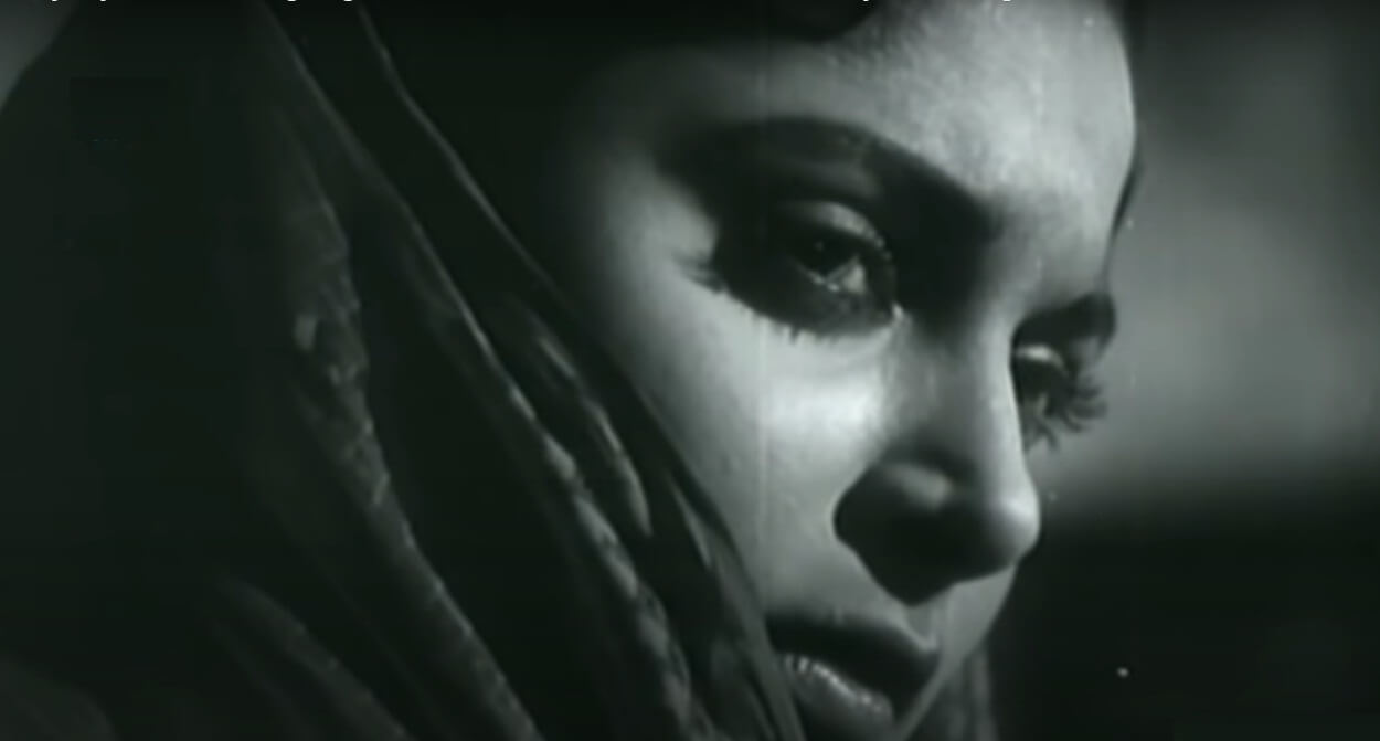 आज सजन मोहे अंग लगालो-Aaj Sajan Mohe Ang Lagalo Song Lyrics