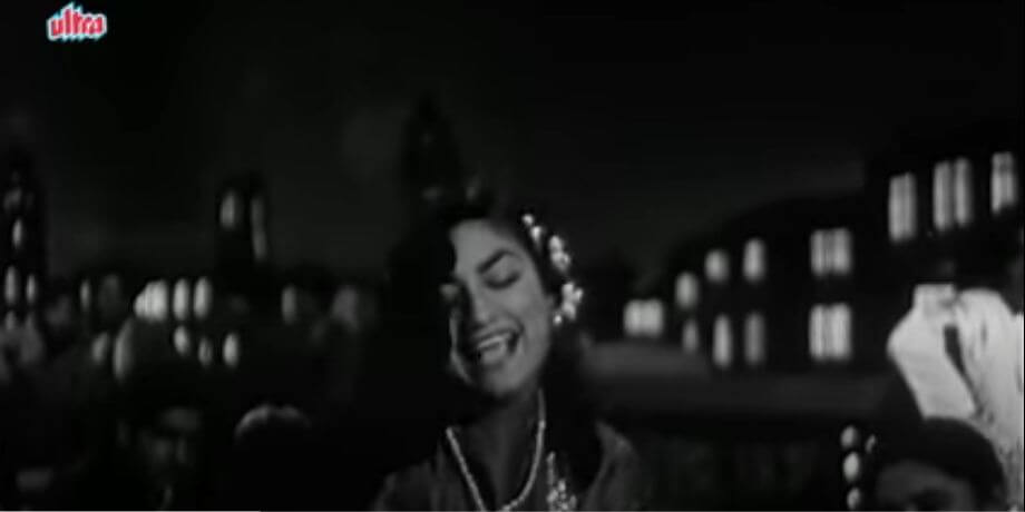 आये हो तो देख लो दुनिया जरा-Aaye Ho Dekh Lo Duniya Song Lyrics