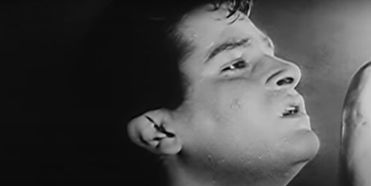 अब कहाँ जाएँ हम ये बता ऐ ज़मीं-Ab Kaha Jaye Hum, Ye Bata Song Lyrics