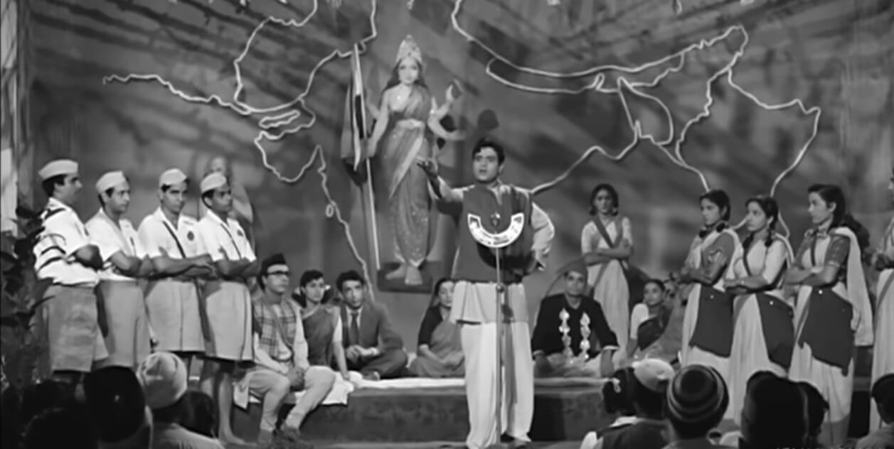 म: बिगुल बज रहा आज़ादी का-Bigul Baj Rahaa Aazaadi Kaa Gagan Song Lyrics