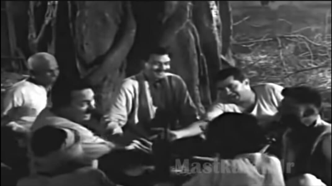 चलत मुसाफिर मोह लिया रे पिंजड़े वाली मुनिया-Chalat Musaafir Moh Liyo Re Song Lyrics