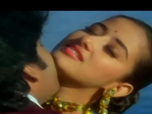 (ना हो तू उदास तेरे पास पास मैं रहूँगा ज़िन्दगी भर ) – २-Tu Mile Dil Khile