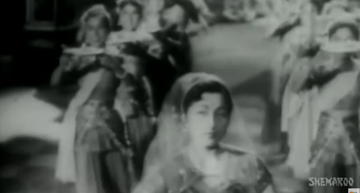 दर्शन प्यासी आई दासी-Darshan Pyaasi Aai Daasi Song Lyrics