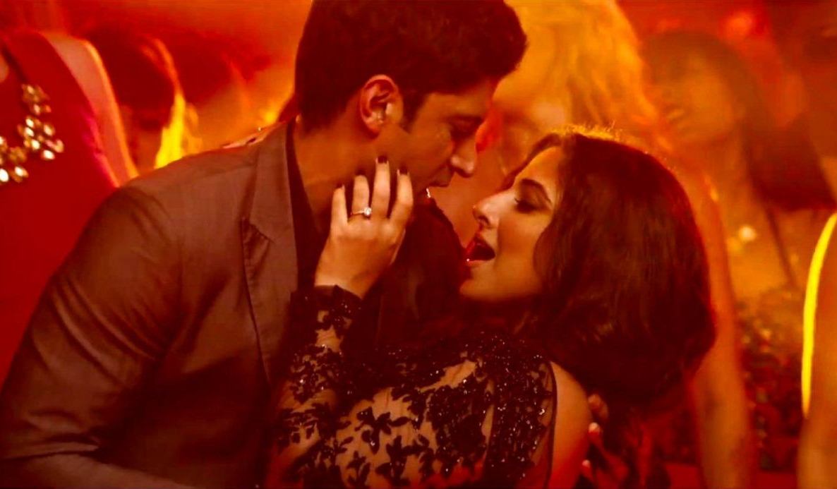 हो रतिया छाए तो-Deshi Romance Song Lyrics