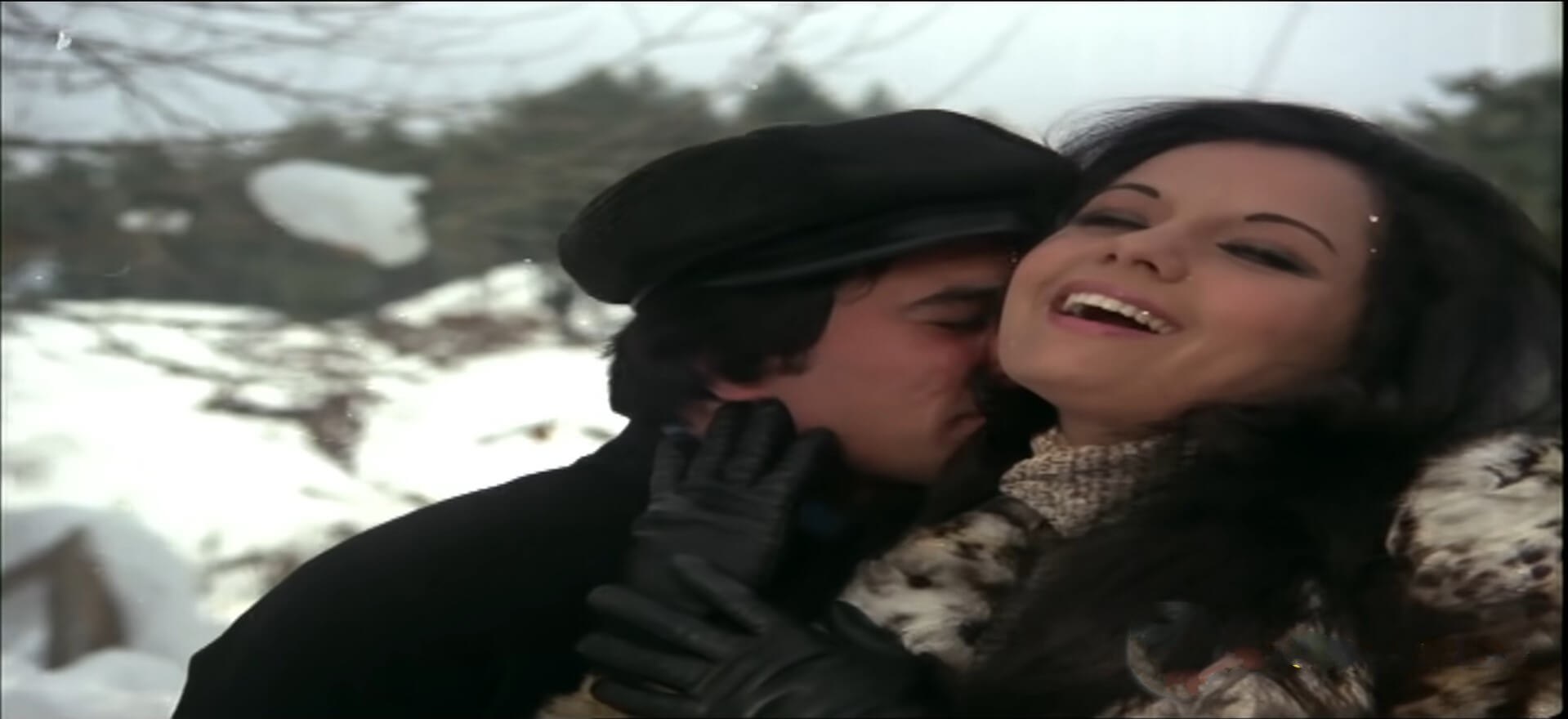 करवटें बदलते रहे सारी रात हम-Karvaten Badalte Rahe Lyrics