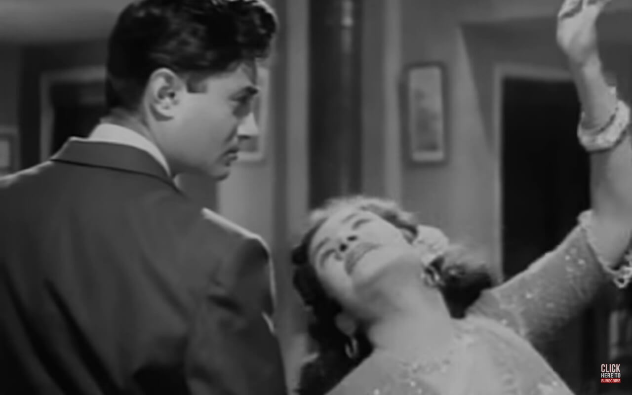 करीब आओ न तड़पाओ-Qarib Aao Na Tadapaao Song Lyrics