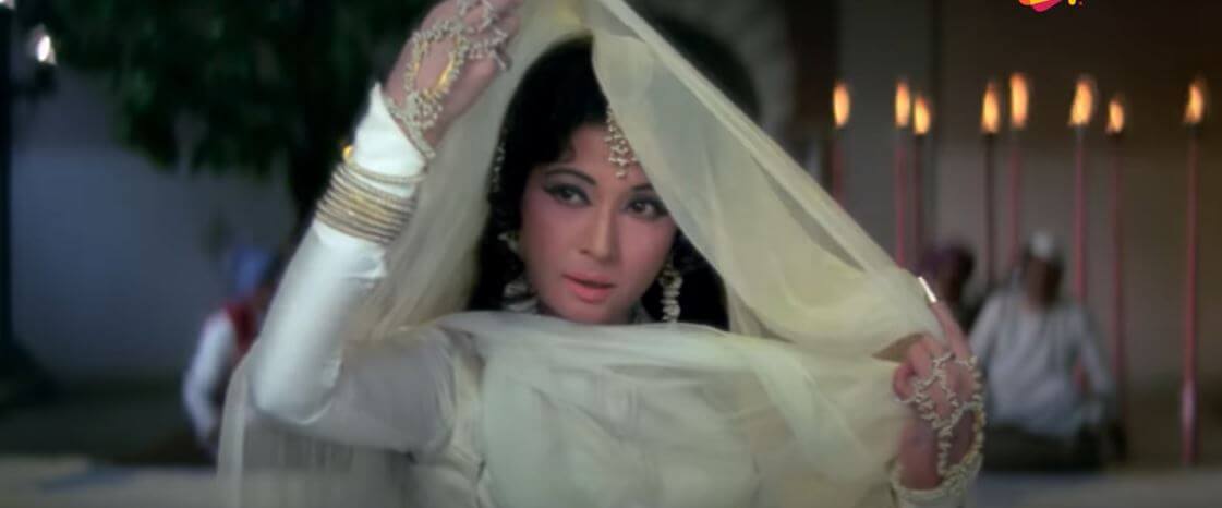 आज हम अपनी दुआओं का असर देखेंगे-Aaj Hum Apni Duaon Ka Asar Dekhenge Lyrics