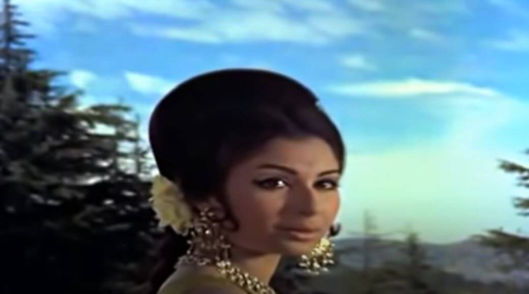 चलो सजना जहाँ तक घटा चले-Chalo Sajna Jahan Tak Ghata Chale Lyrics