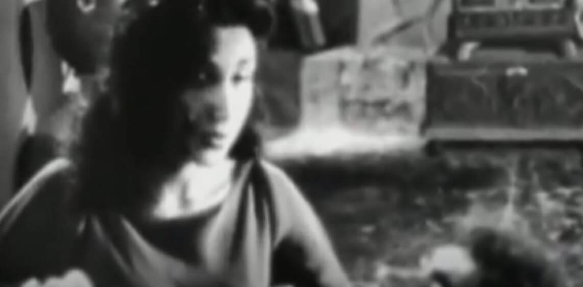 दुनिया बदल रही है आँसू बहाने वाले-Duniya Badal Rahi Hai Lyrics