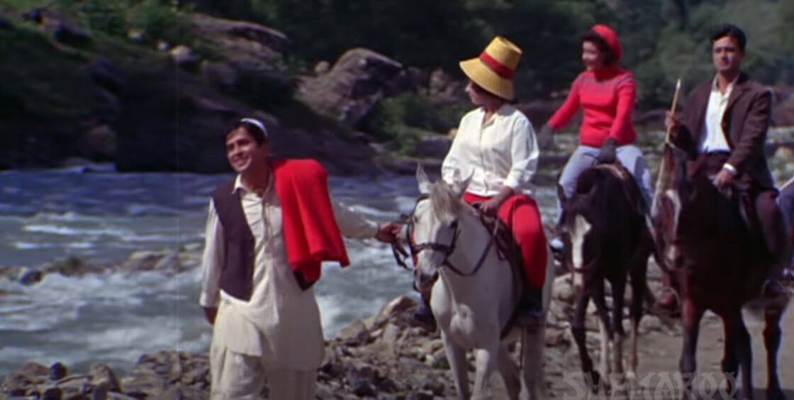 एक था गुल और एक थी बुलबुल – २-Ek Tha Gul Aur Ek Thi Bulbul Lyrics