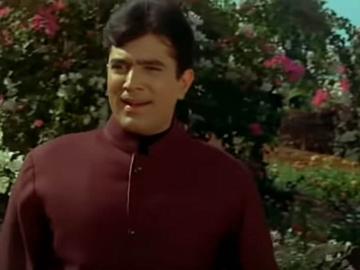 म: आ…, (गुनगुना रहे हैं भँवरे-Gun Guna Rahe Hai Bhanware Lyrics