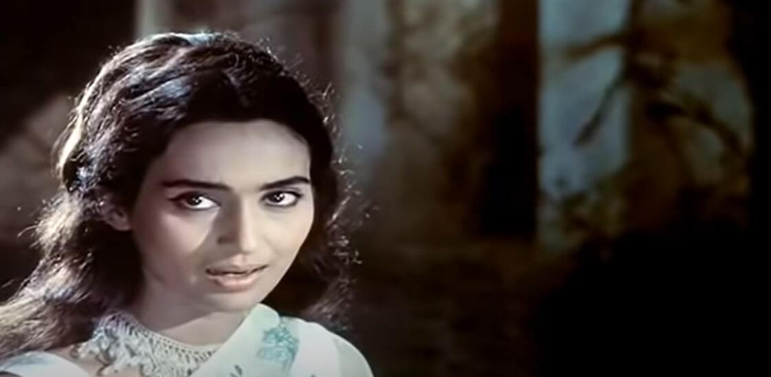 जिस पथ पे चला, उस पथ पे मुझे, आँचल तो बिछाने दे-Jis Path Pe Chala Uss Path Pe Mujhe Lyrics