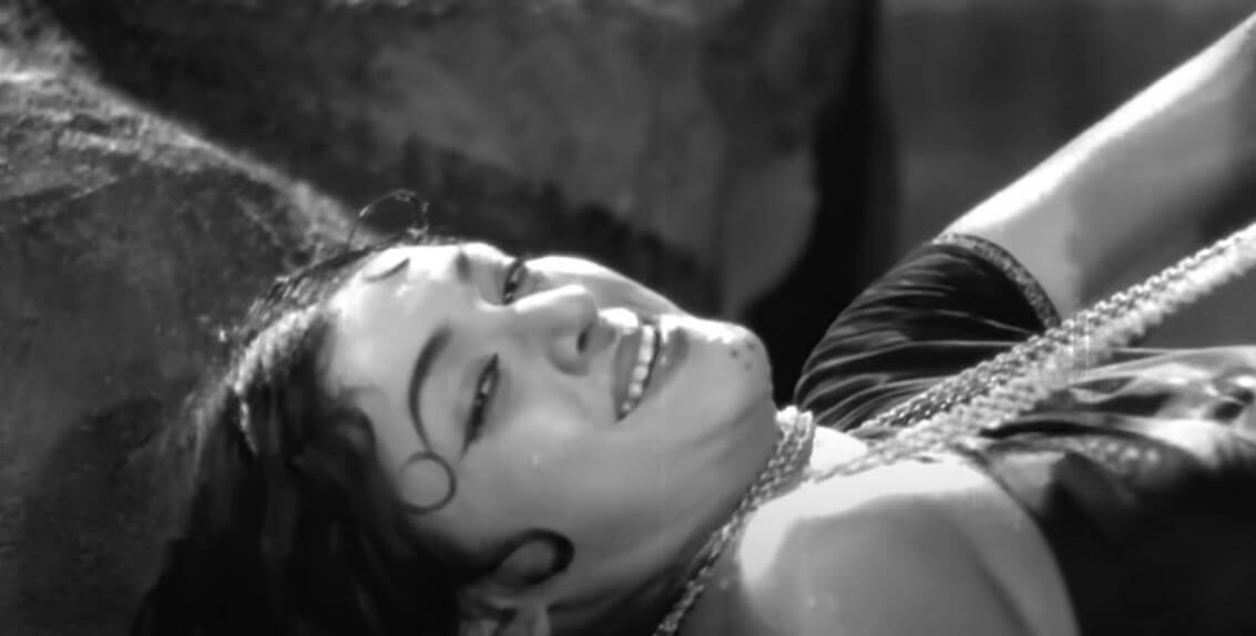 हो मैंने प्यार किया-Ho Maine Pyar Kiya Kya Julam Kiya Lyrics