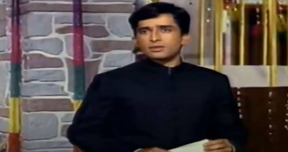 उनकी जुल्फे उनके चहरे-Meri Zindagi Me Aate To Kuch Aur Baat Hoti Lyrics