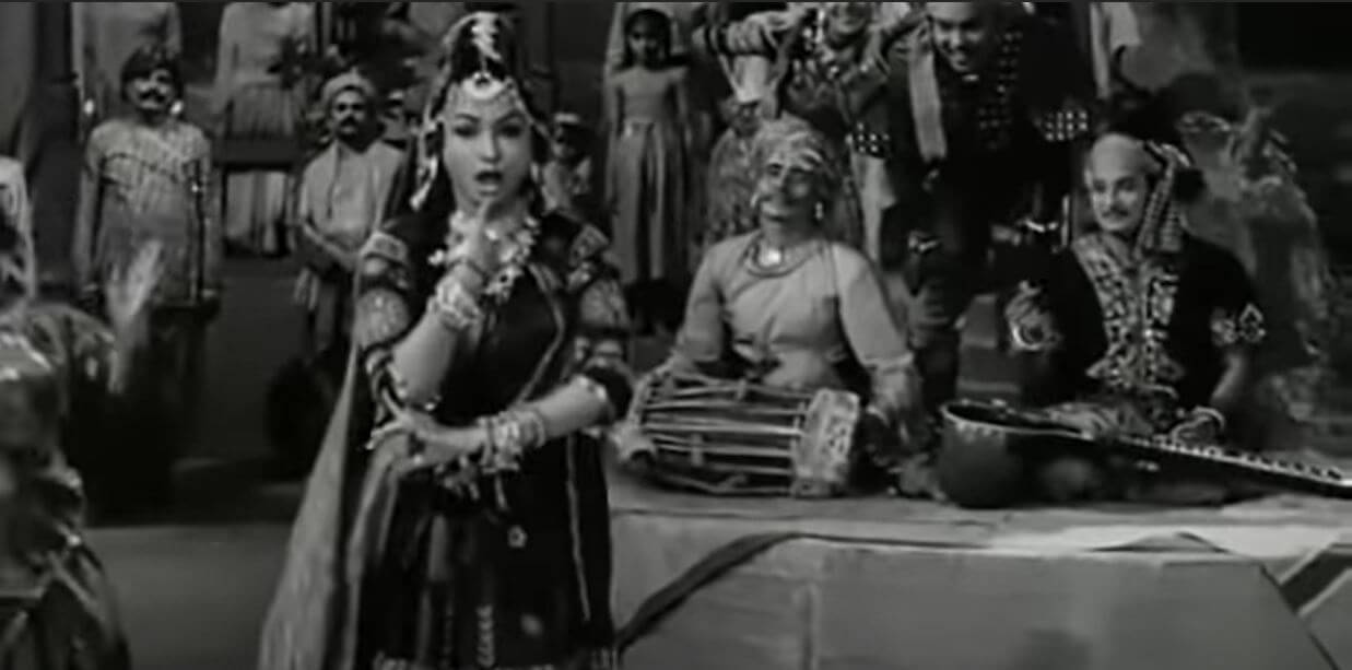 उई माँ उई माँ ये क्या हो गया-Oee Maa Oee Maa Yeh Kya Ho Gaya Lyrics