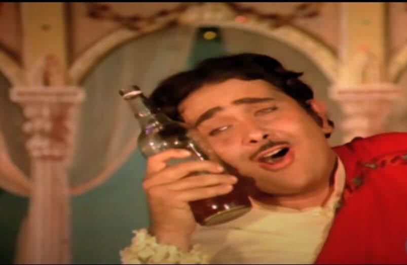 मितवा-Pine Vaalon Ko Pine Kaa Bahaanaa Chaahiye Lyrics