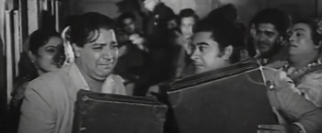 आई बला लाहो वाला-O Utha Le Hame Upar Wale Lyrics