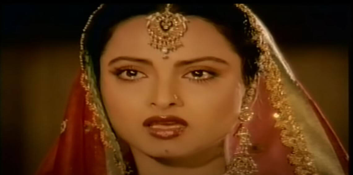 ये क्या जगह है दोस्तों, ये कौन सा दयार है-Ye Kya Jagah Hai Doston Lyrics