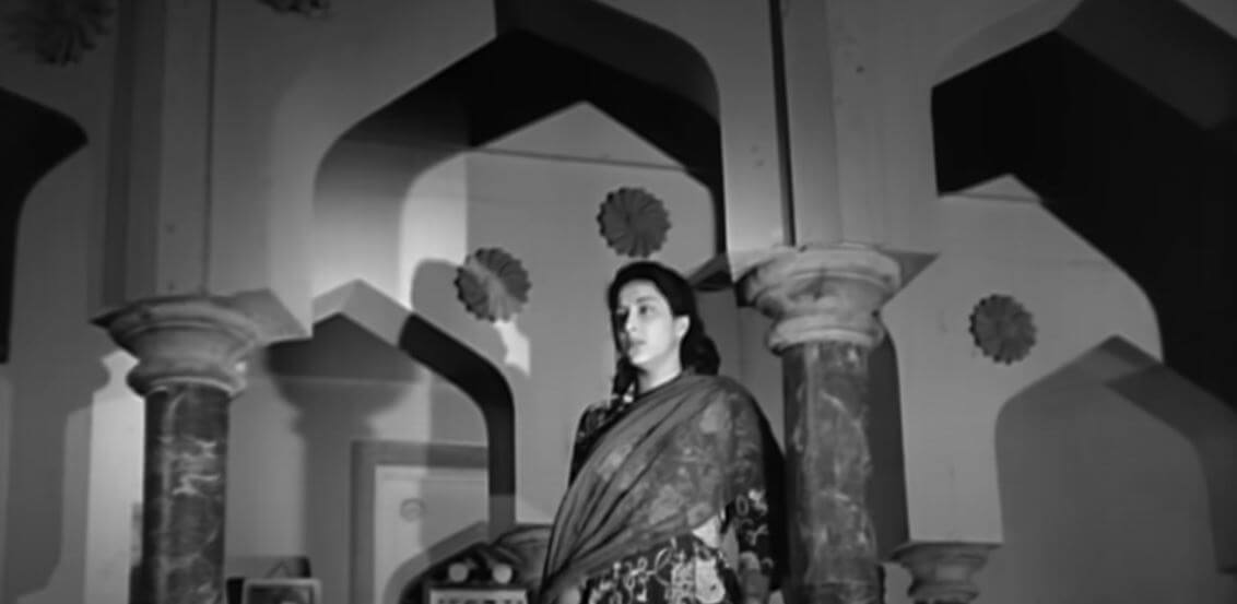 ये शाम की तन्हाइयाँ ऐसे में तेरा ग़म – २-Ye Shaam Ki Tanhaiyan Lyrics