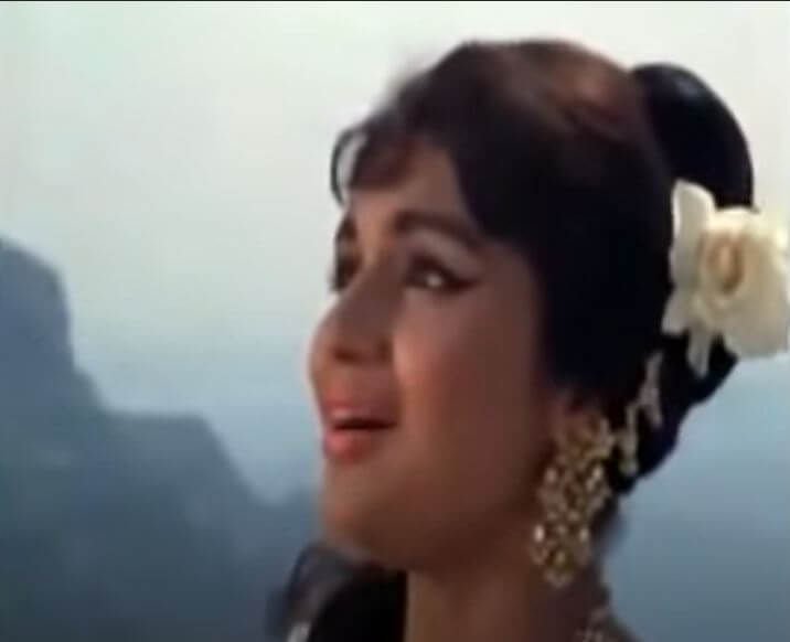 ये दिल और उनकी, निगाहों के साये – (३)-Yeh Dil Aur Unki Nigahon Ke Saaye Lyrics